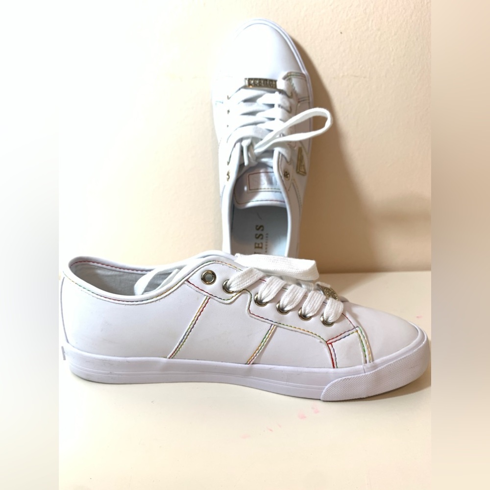 Guess Pacing 3 White/Rainbow Stitching Lace Up Classic Sneakers - Picture 2 of 9